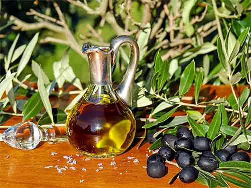 de l'huile d'olive vierge est bonne pour le chat